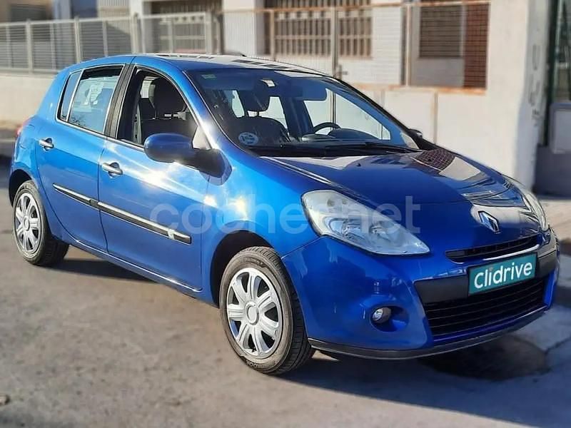 Usado Renault Clio II GT 105 CV (77 kW) 2009 Azul Berlina