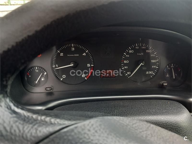 Usado Peugeot 406 110 CV (80 kW) 2001 Azul Berlina