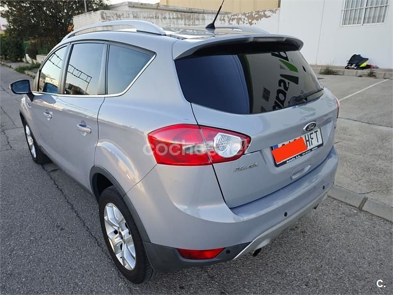 Usado Ford Kuga Trend 140 HP (102 kW) 2011 Cinzento SUV