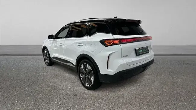 Usado Ebro s700 Luxury 147 CV (108 kW) 2025 Blanco SUV