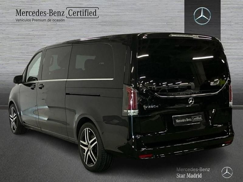 Usado Mercedes V250 Avantgarde 190 CV (139 kW) 2024 Negro Monovolumen