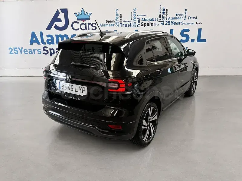Usado VW T-Cross Sportline 110 CV (80 kW) 2022 Negro SUV