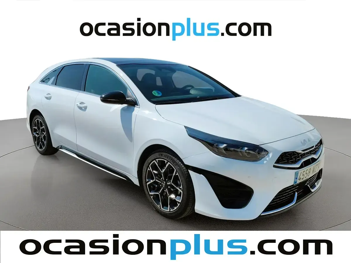 Usado Kia ProCeed GT-Line 140 CV (102 kW) 2025 Blanco Familiar