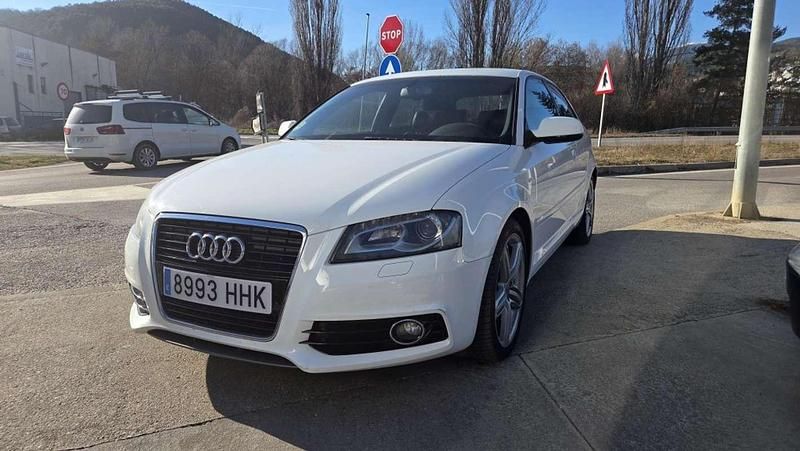 Usado Audi A3 Ambition 140 CV (102 kW) 2011 Blanco Utilitario