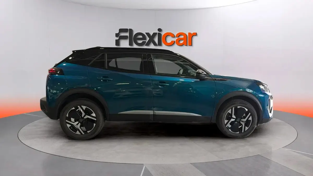 Usado Peugeot 2008 GT 145 CV (106 kW) 2026 Azul SUV