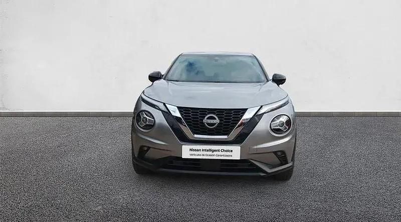 Usado Nissan Juke N-Connecta 114 CV (83 kW) 2024 Diamond silver (metalizado) SUV