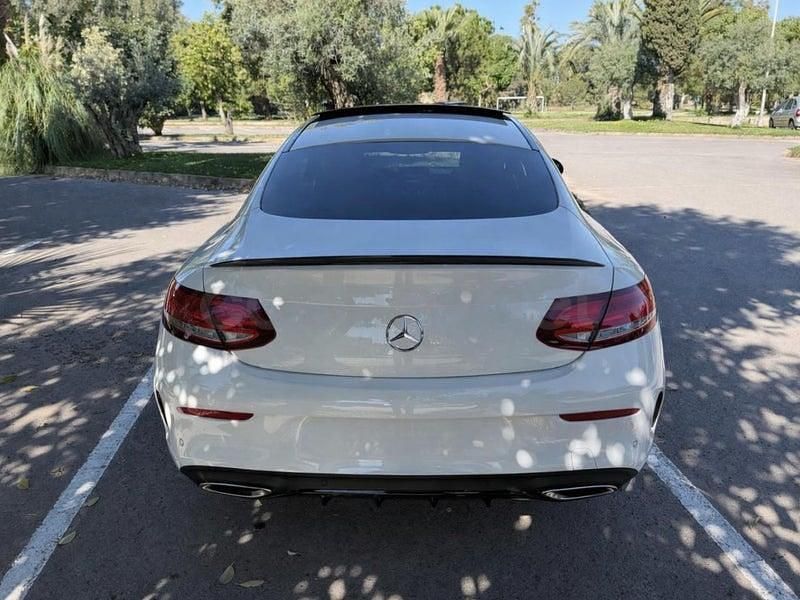 Usado Mercedes C300 245 CV (180 kW) 2018 Blanco Coupe