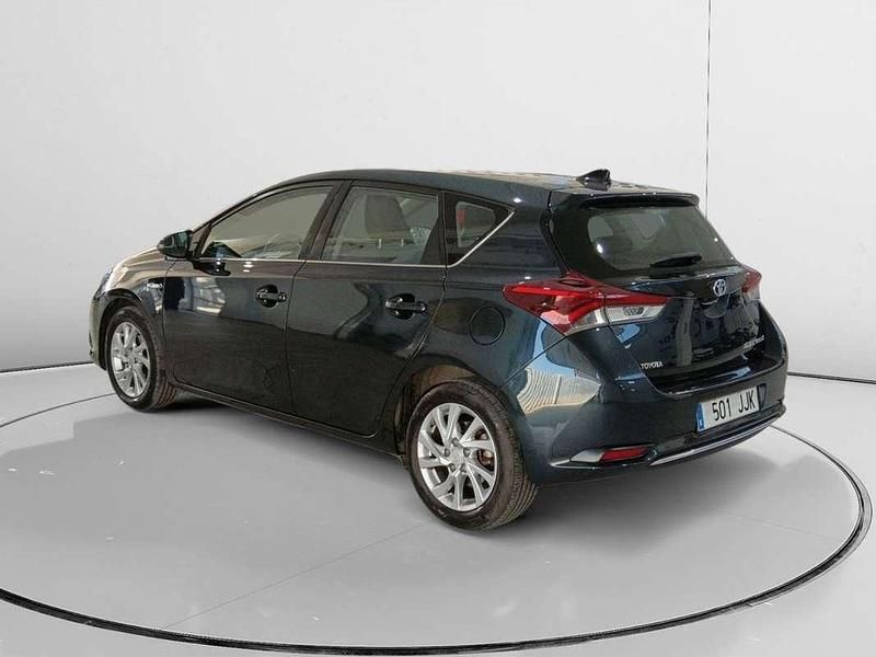 Usado Toyota Auris Hybrid 136 CV (100 kW) 2015 Azul Utilitario