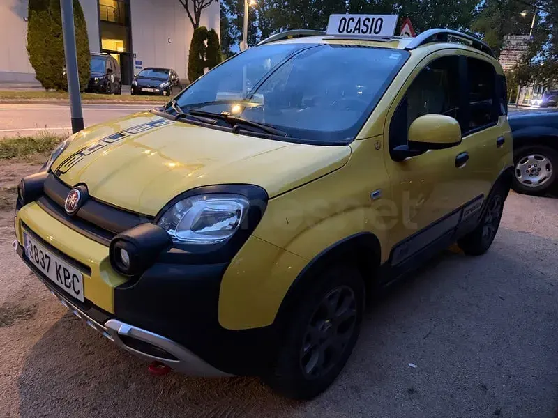 Używany Fiat Panda Cross Cross 95 KM (69 kW) 2017 Żółty Hatchback