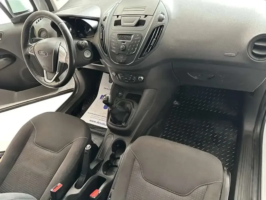 Käytetty Ford Transit Ambiente 75 HP (55 kW) 2017 Valkoinen Van