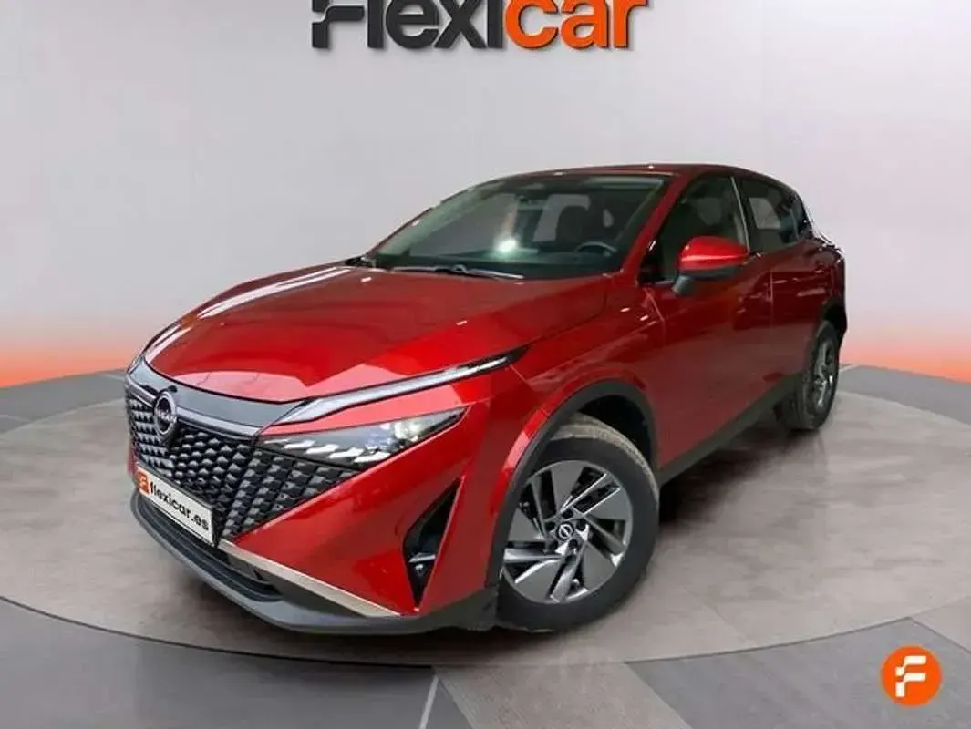 Usado Nissan Qashqai Acenta 140 HP (102 kW) 2025 Vermelho SUV