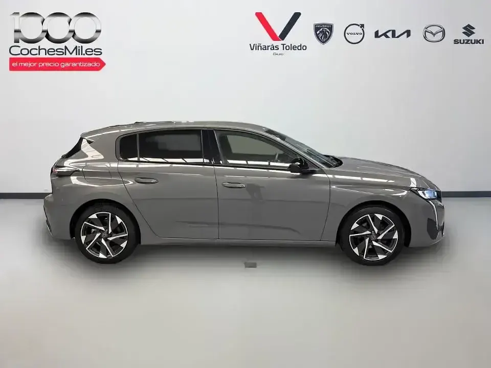 Usado Peugeot 308 Allure 145 CV (106 kW) 2025 Gris / plata Berlina