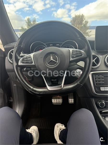 Gris / plata Usado 2019 Mercedes CLA180 Berlina | 17.000 € (Buen precio) - Imagen 1/1