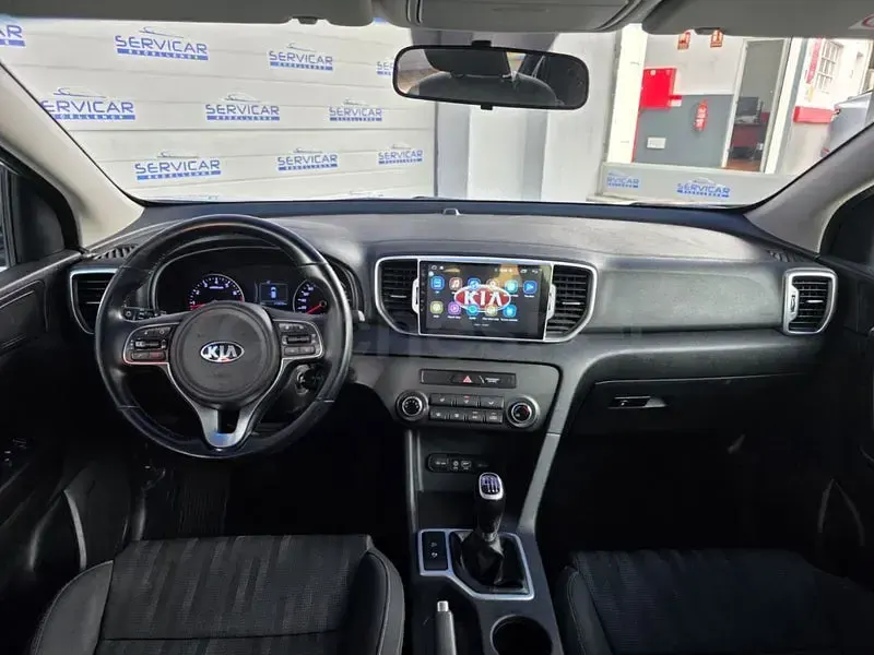 Usado Kia Sportage 132 CV (97 kW) 2017 Gris / plata SUV