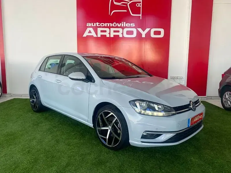 Usado VW Golf VII Advance 115 CV (84 kW) 2017 Blanco Berlina