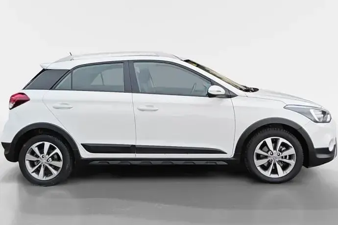 Usado Hyundai i20 Active 100 HP (73 kW) 2018 Sedan