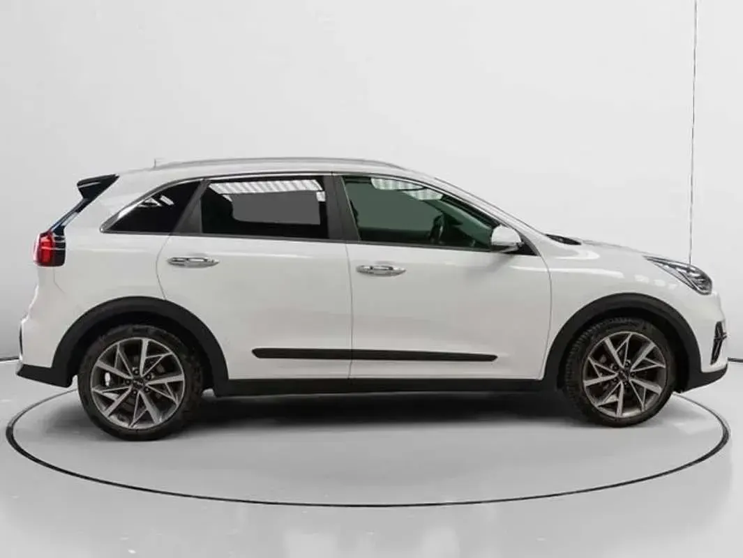 Usado Kia Niro 141 CV (103 kW) 2022 Blanco SUV
