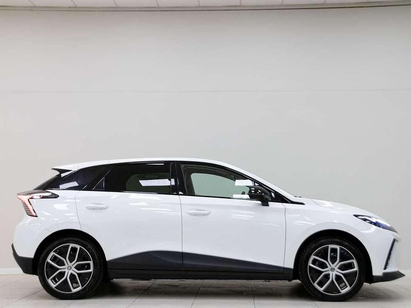 Usado MG MG4 EV Luxury 150 kW (204 CV) 2025 Blanco Utilitario