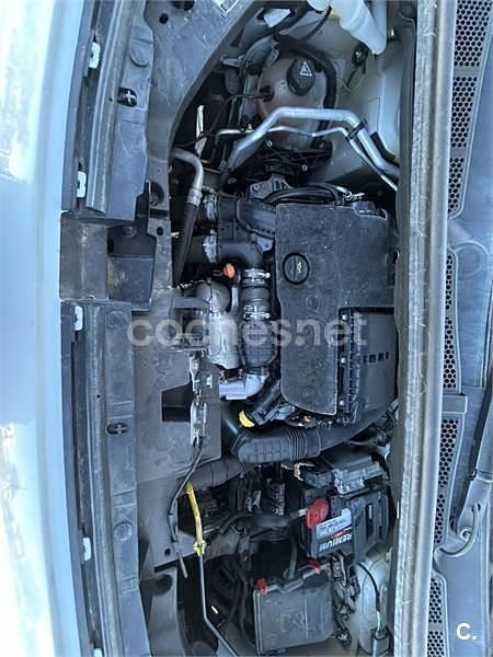 Usado Peugeot Partner Tepee Active 92 CV (67 kW) 2016 Blanco Monovolumen