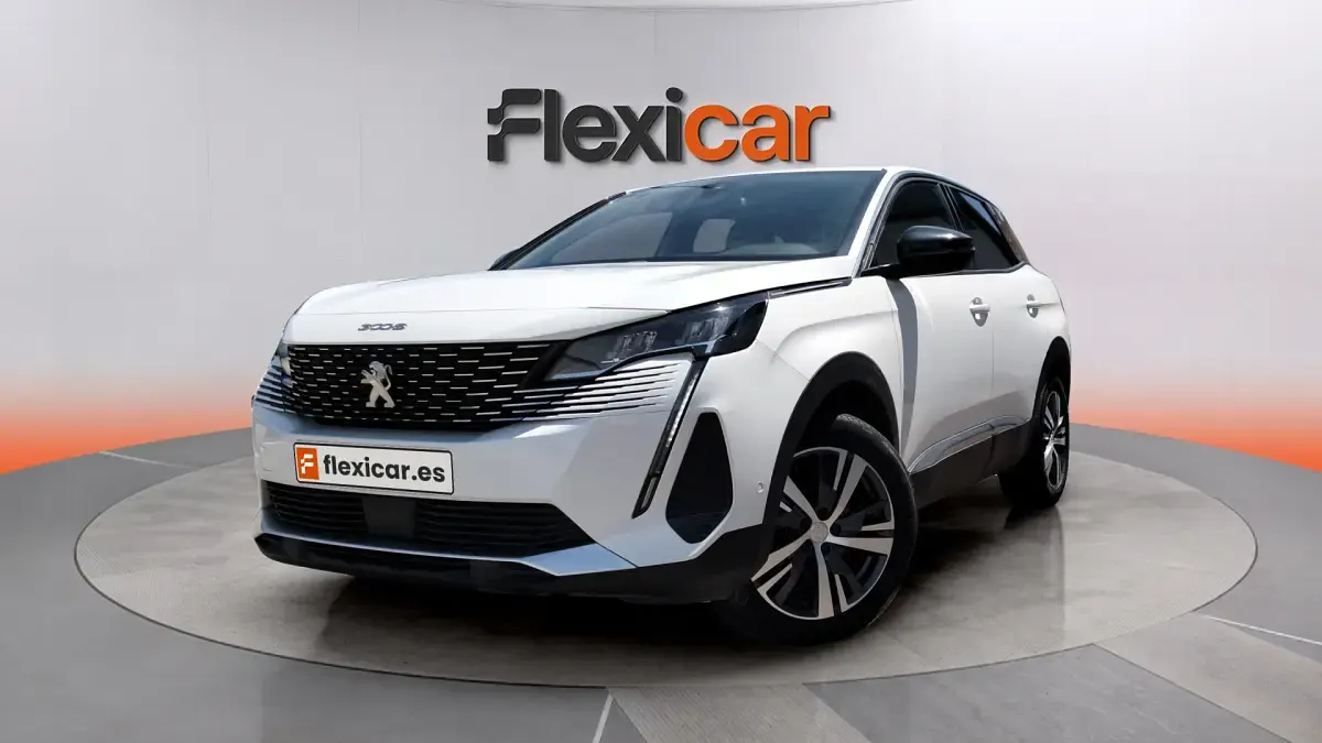 Usado Peugeot 3008 Allure 131 CV (96 kW) 2023 Blanco SUV