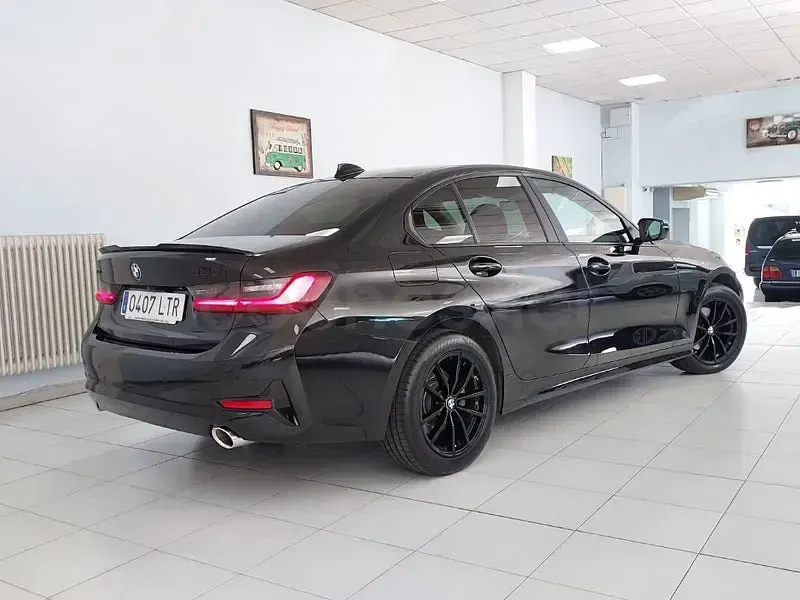 Usado BMW 320 Sport Line 184 CV (135 kW) 2021 Negro Berlina