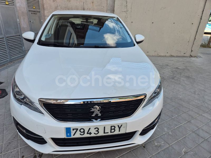 Blanco Usado 2019 Peugeot 308 Business-Line Berlina | 8990 € (Precio justo) - Imagen 1/4