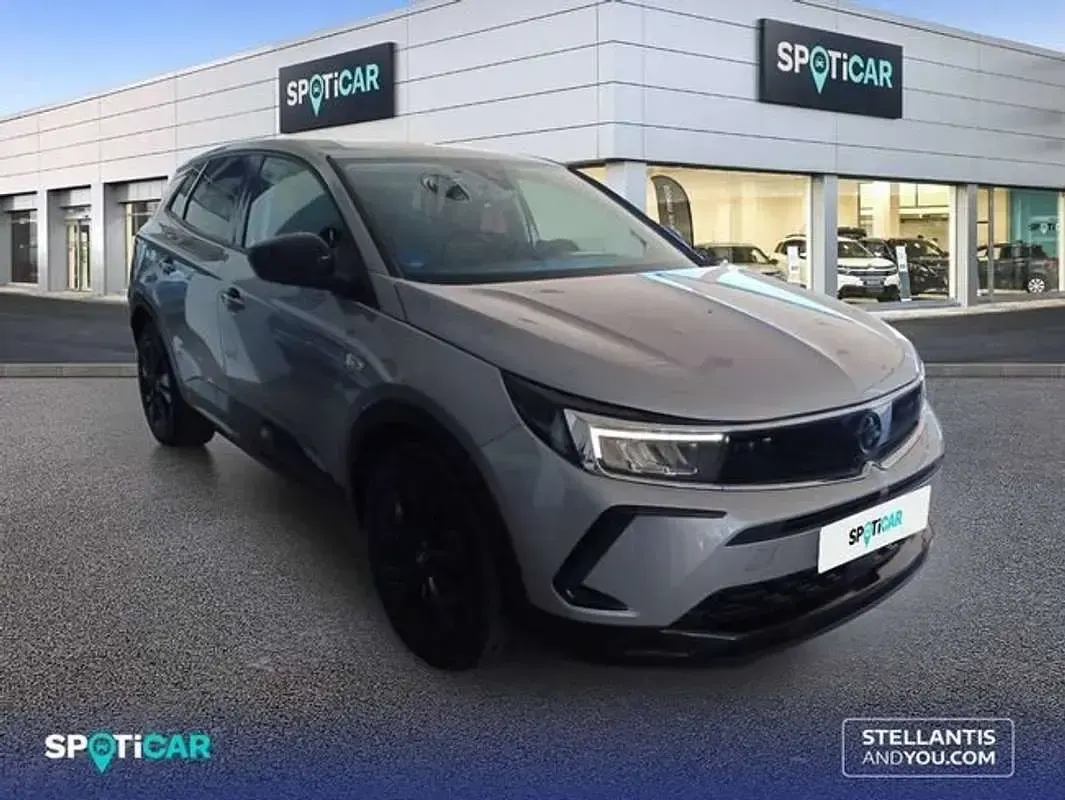 Usado Opel Grandland X 224 CV (164 kW) 2023 Gris SUV