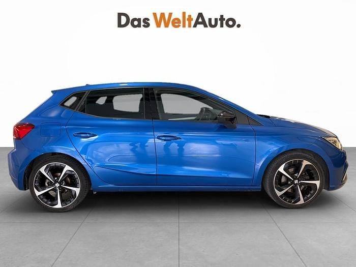 Usado Seat Ibiza FR 150 CV (110 kW) 2022 Azul Utilitario