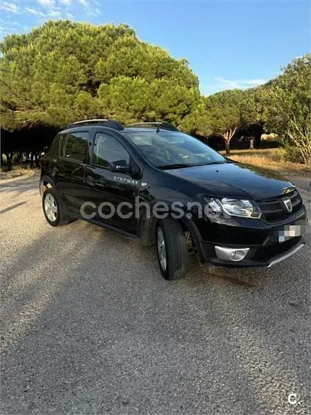 Usado Dacia Sandero Stepway 90 CV (66 kW) 2014 Negro Berlina