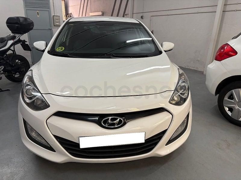 Brugt Hyundai i30 Style 128 HK (94 kW) 2012 Hvid Sedan