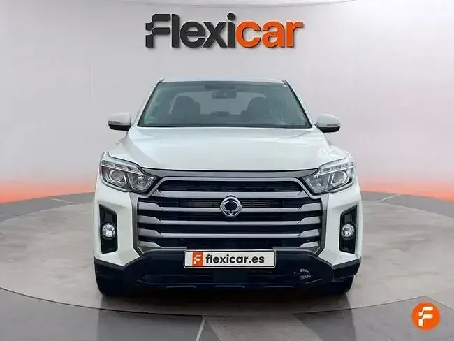 Usado SsangYong Musso 203 CV (149 kW) 2023 Blanco Pickup/Camioneta