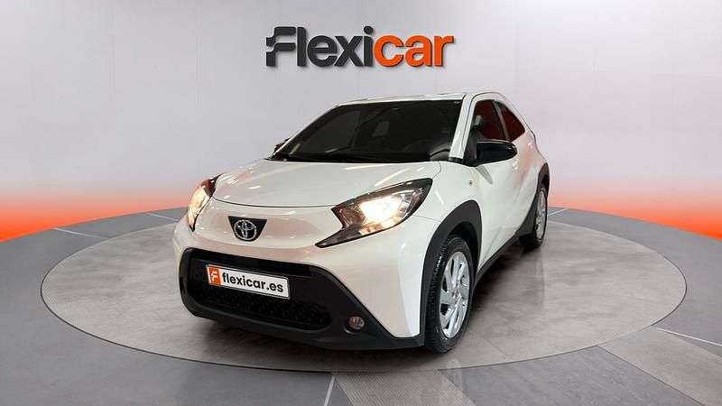 Usado Toyota Aygo X 72 CV (52 kW) 2024 Blanco SUV