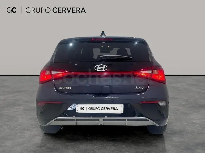 Nuevo Hyundai i20 Blackline 90 CV (66 kW) 2026 Gris / plata Utilitario