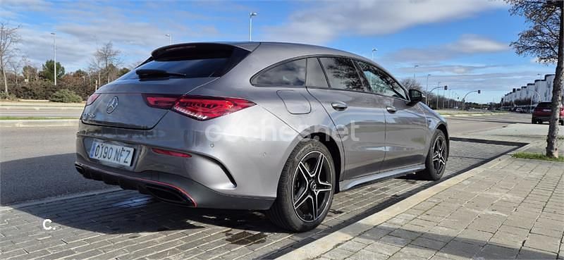 Usado Mercedes CLA250e Shooting Brake 218 CV (160 kW) 2021 Gris / plata Familiar