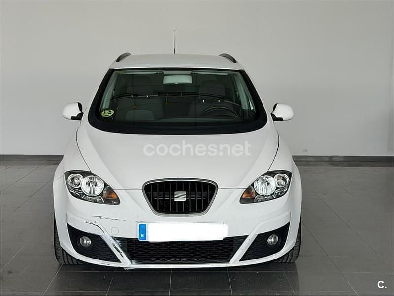 Blanco Usado 2010 Seat Altea XL Reference Monovolumen | 5500 € (Precio justo) - Imagen 1/2