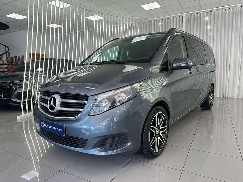 Usado Mercedes V220 Avantgarde 163 CV (119 kW) 2018 Gris / plata Monovolumen