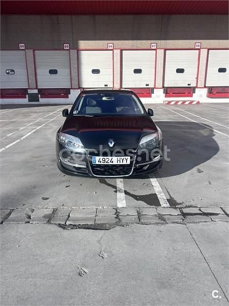 Usado Renault Laguna III GT 150 CV (110 kW) 2014 Negro Berlina