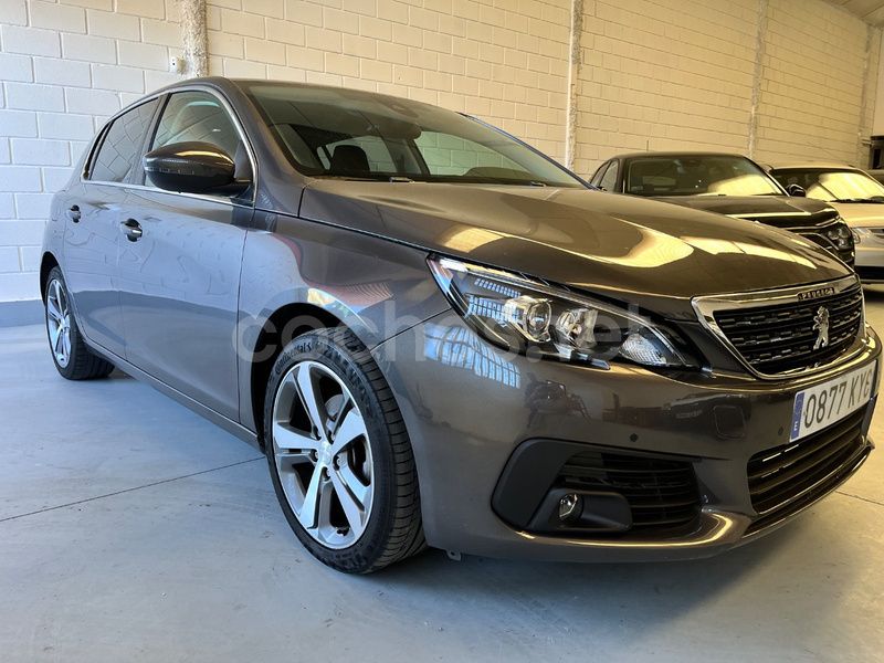 Gris / plata Usado 2019 Peugeot 308 Allure Berlina | 10.999 € (Buen precio) - Imagen 1/4