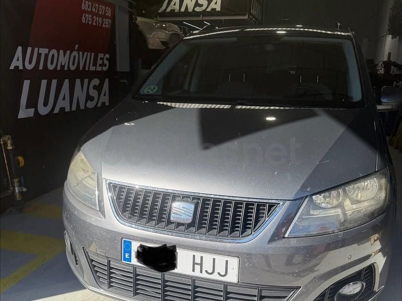 Usado Seat Alhambra Ecomotive 140 CV (102 kW) 2012 Beige Monovolumen