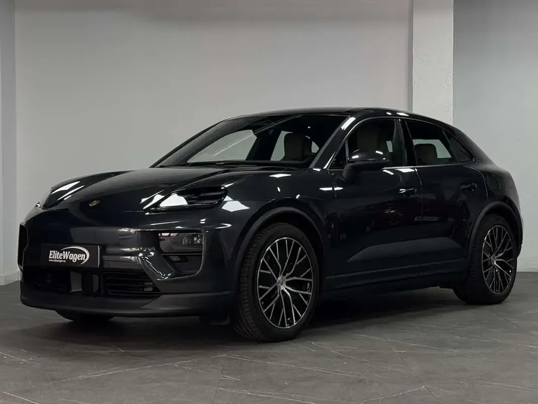 Usado Porsche Macan 264 kW (360 CV) 2025 Gris SUV