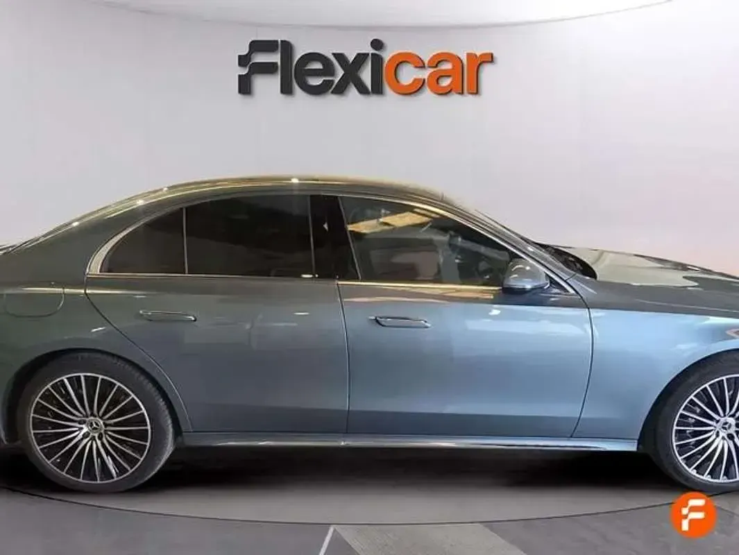 Usado Mercedes E300 313 CV (230 kW) 2024 Verde Berlina