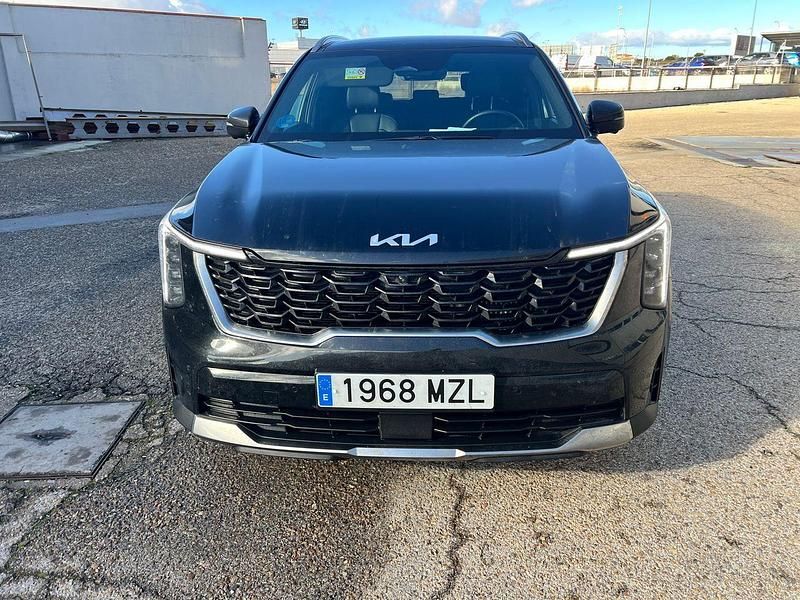 Usado Kia Sorento 252 CV (185 kW) 2025 Negro SUV