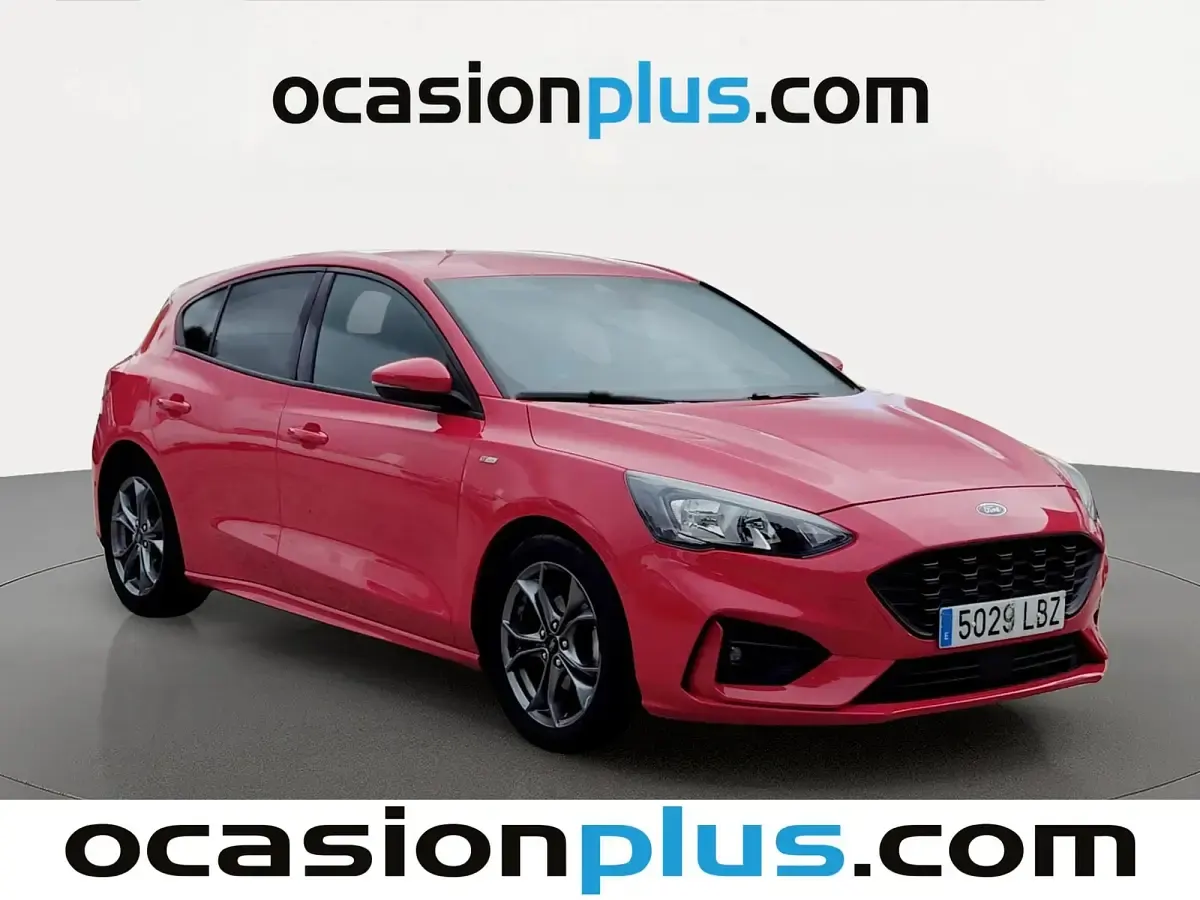 Usado Ford Focus ST-Line 125 CV (91 kW) 2019 Rojo Utilitario