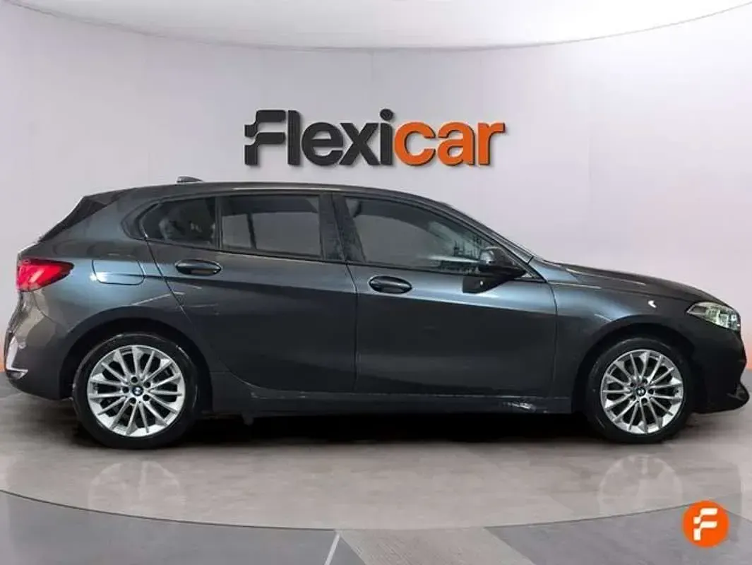 Käytetty BMW 116 116 HP (85 kW) 2020 Harmaa Viistoperä