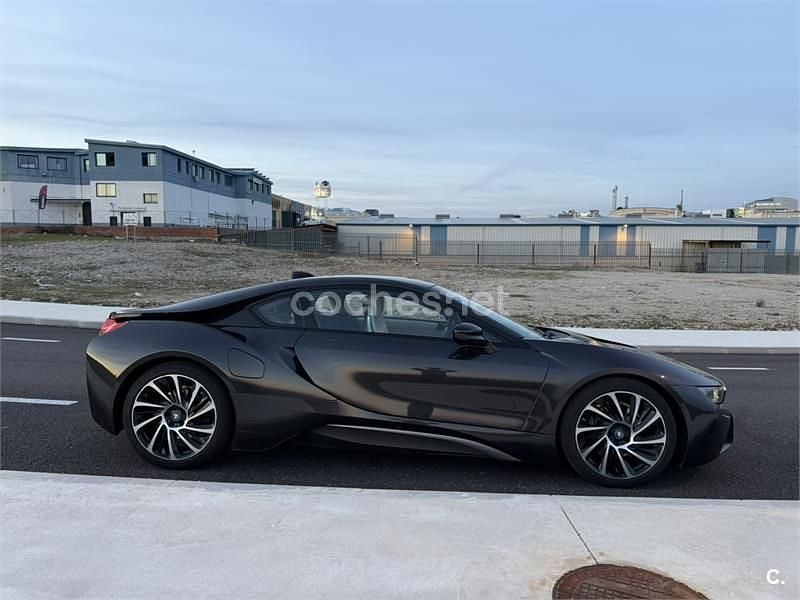 Usado BMW i8 362 CV (266 kW) 2014 Gris / plata Coupe