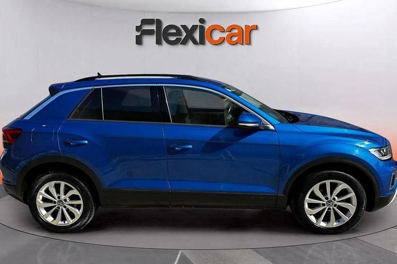 Usado VW T-Roc Life 150 CV (110 kW) 2023 Azul SUV