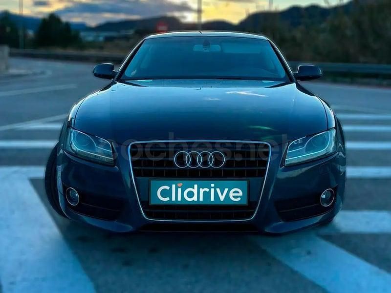 Usado Audi A5 Premium 170 CV (125 kW) 2010 Gris / plata Coupe