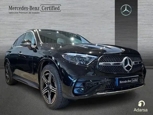 Usado Mercedes GLC220 197 CV (144 kW) 2025 Negro obsidiana SUV