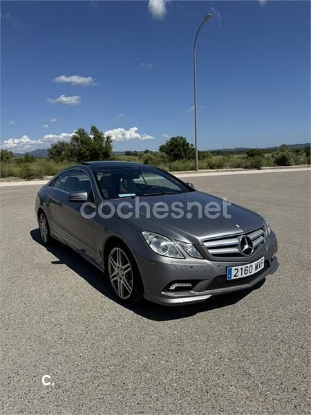 Usado Mercedes E250 204 CV (150 kW) 2011 Gris / plata Coupe