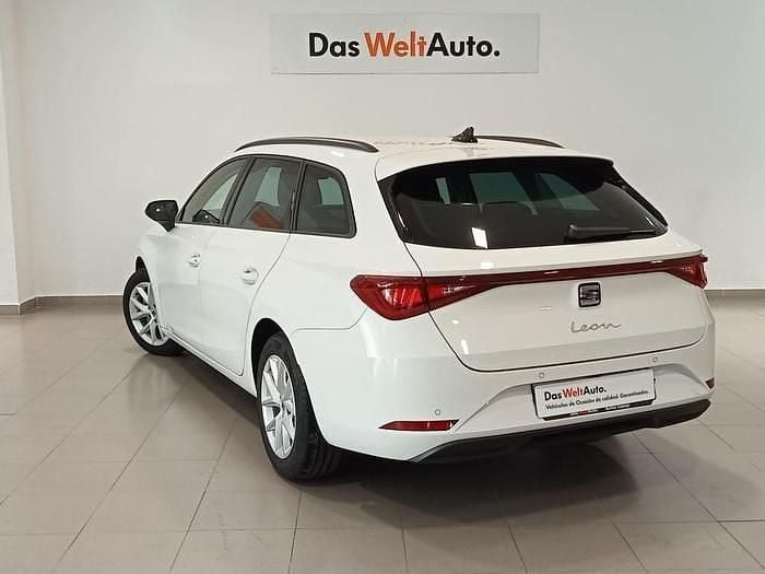 Blanco Usado 2022 Seat Leon Style Familiar | 16.490 € (Buen precio) - Imagen 1/4